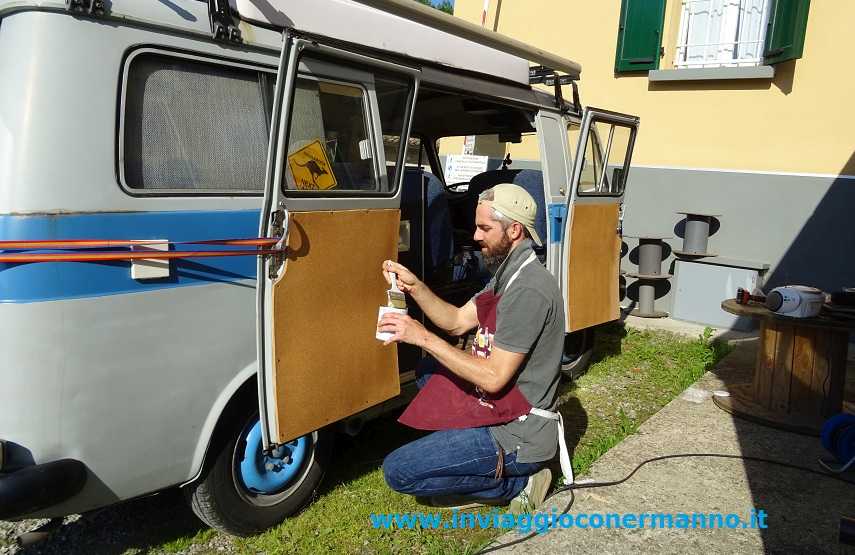Roberto alle prese con la manutenzione di Ermann